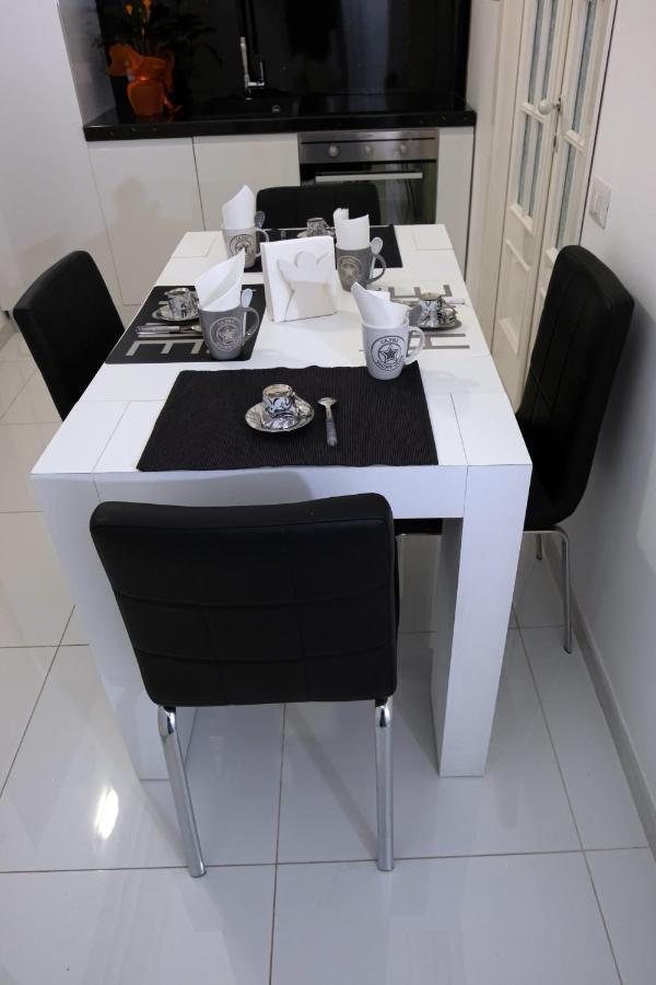 Roma Castel Nepi Home Near Colosseo المظهر الخارجي الصورة