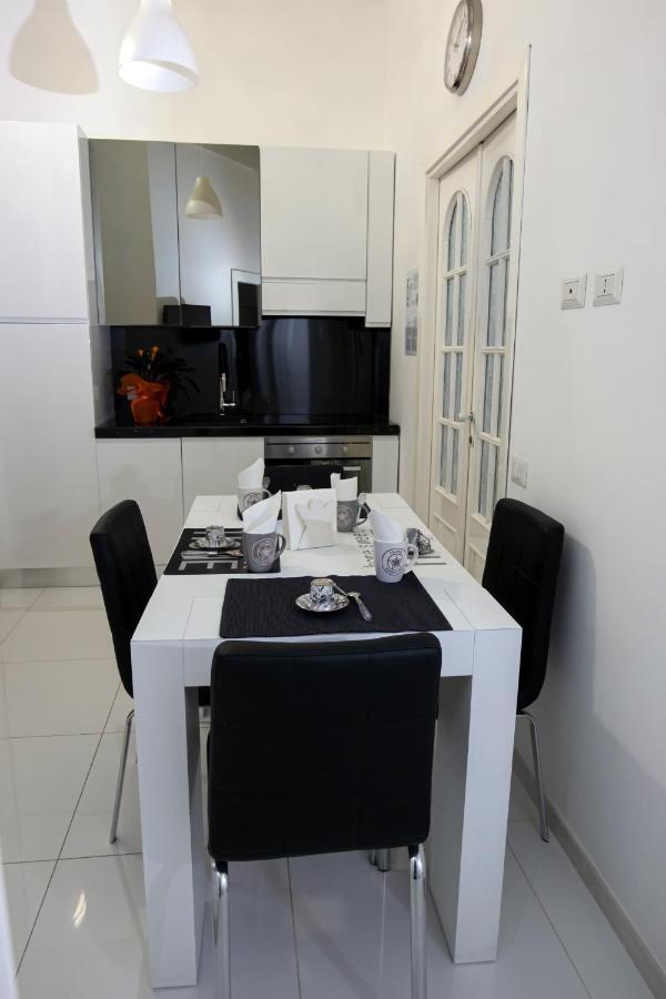 Roma Castel Nepi Home Near Colosseo المظهر الخارجي الصورة