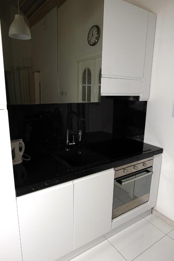 Roma Castel Nepi Home Near Colosseo المظهر الخارجي الصورة